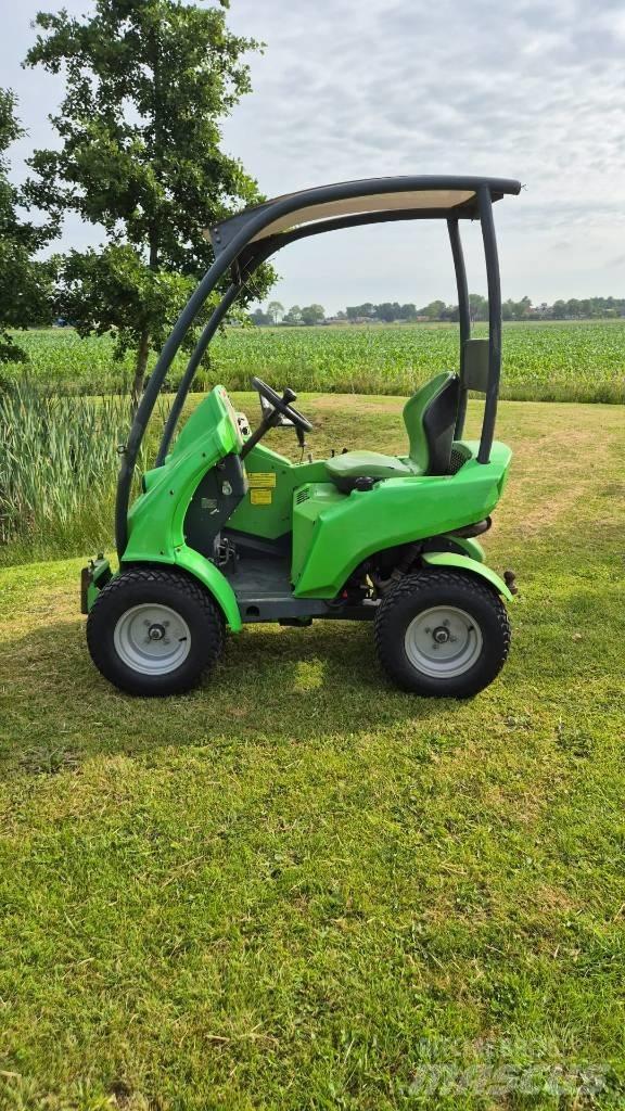 Avant 220 Multi purpose loaders