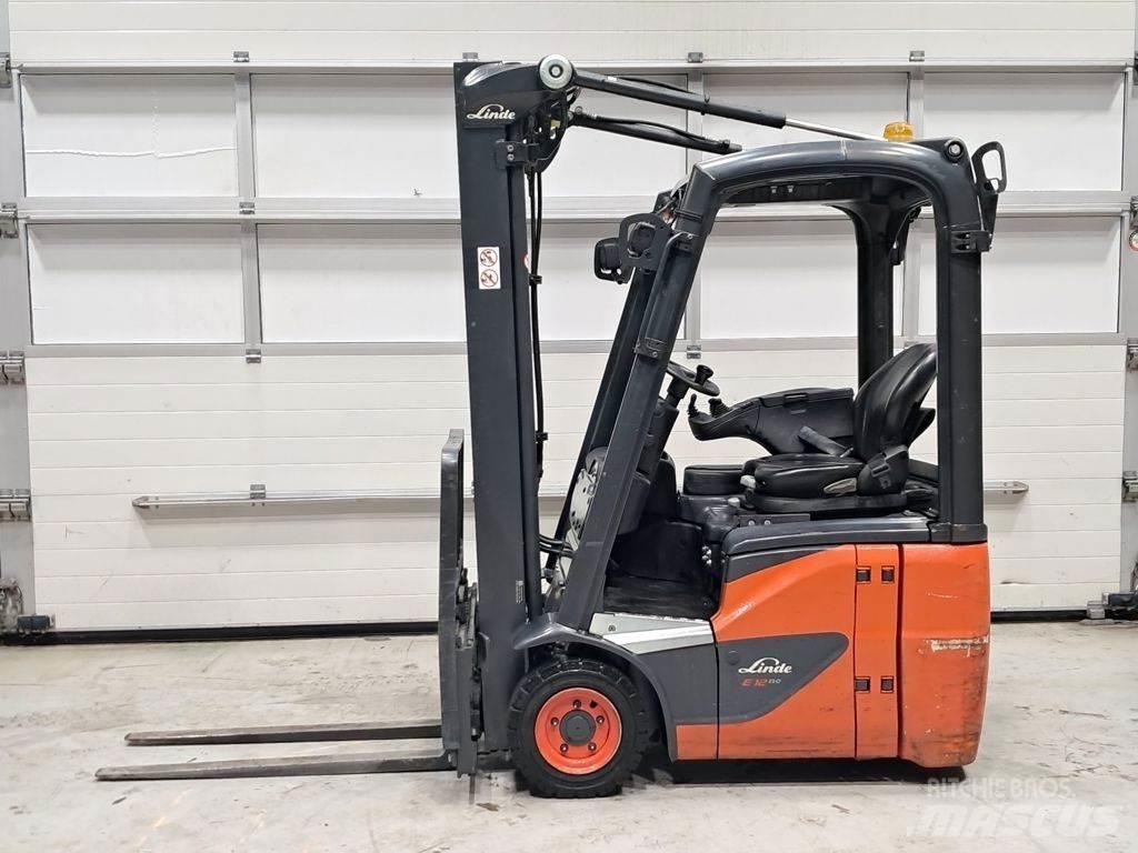 Linde E12-02 Electric Forklifts