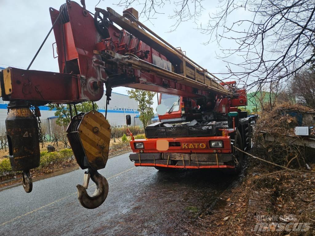 Kato SS 500 Rough Terrain Cranes