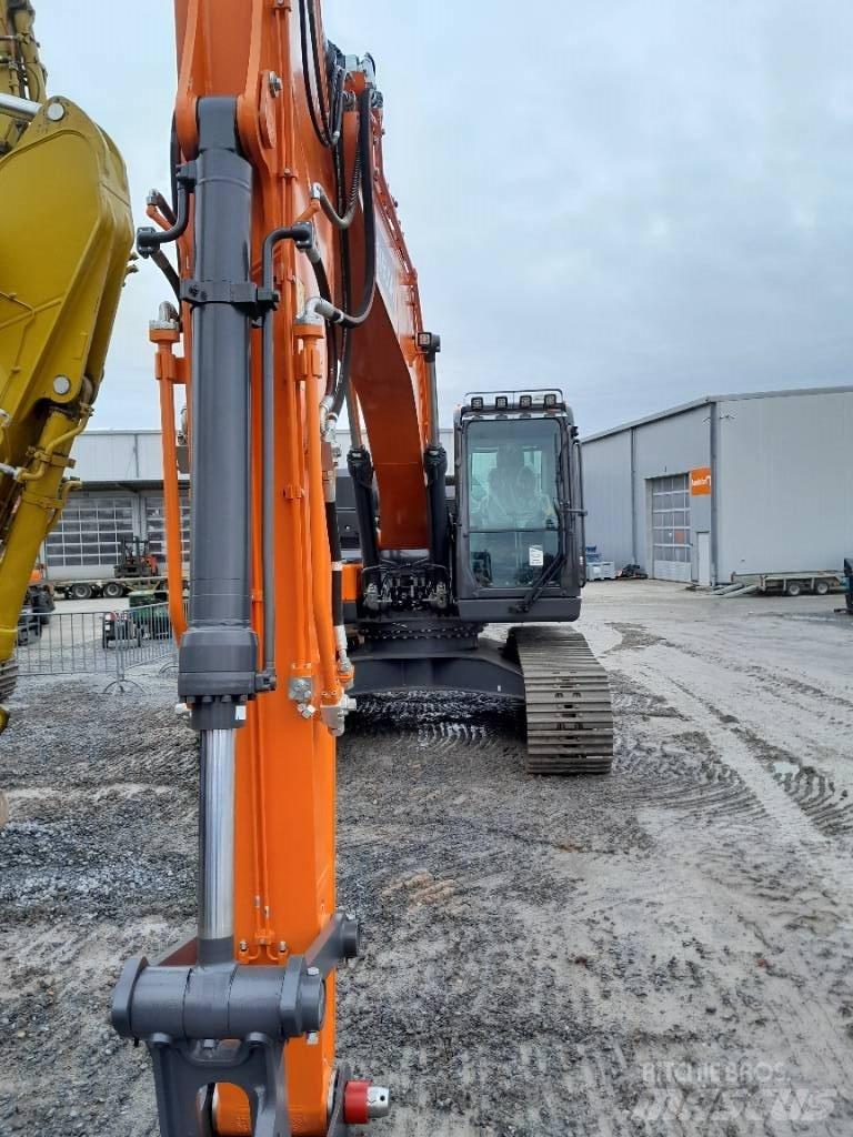Develon DX 225 LC-7 Crawler Excavators
