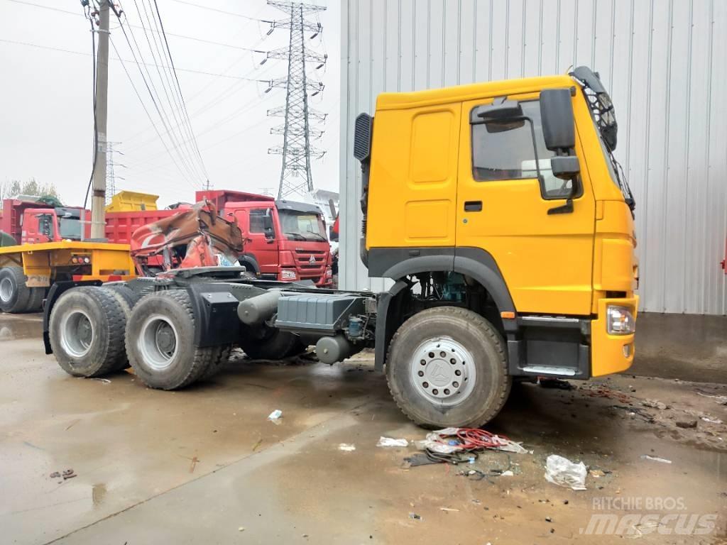 Howo 375 6x4 Conventional Trucks / Tractor Trucks