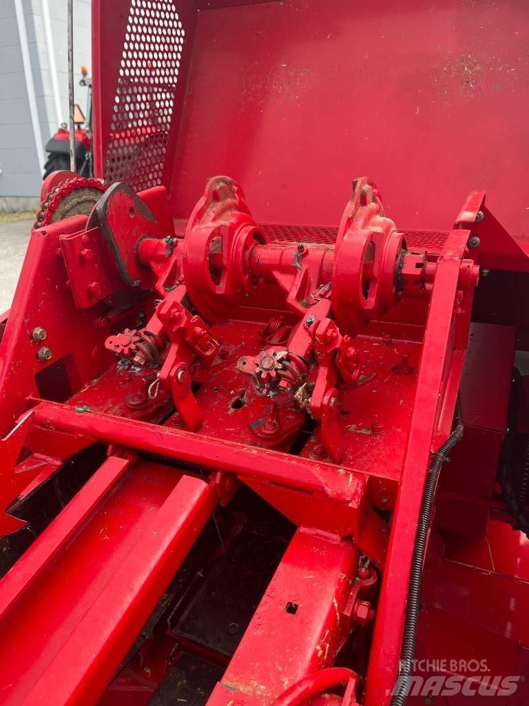Massey Ferguson 1839 Square Balers