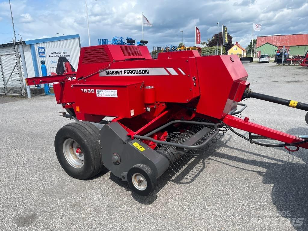Massey Ferguson 1839 Square Balers