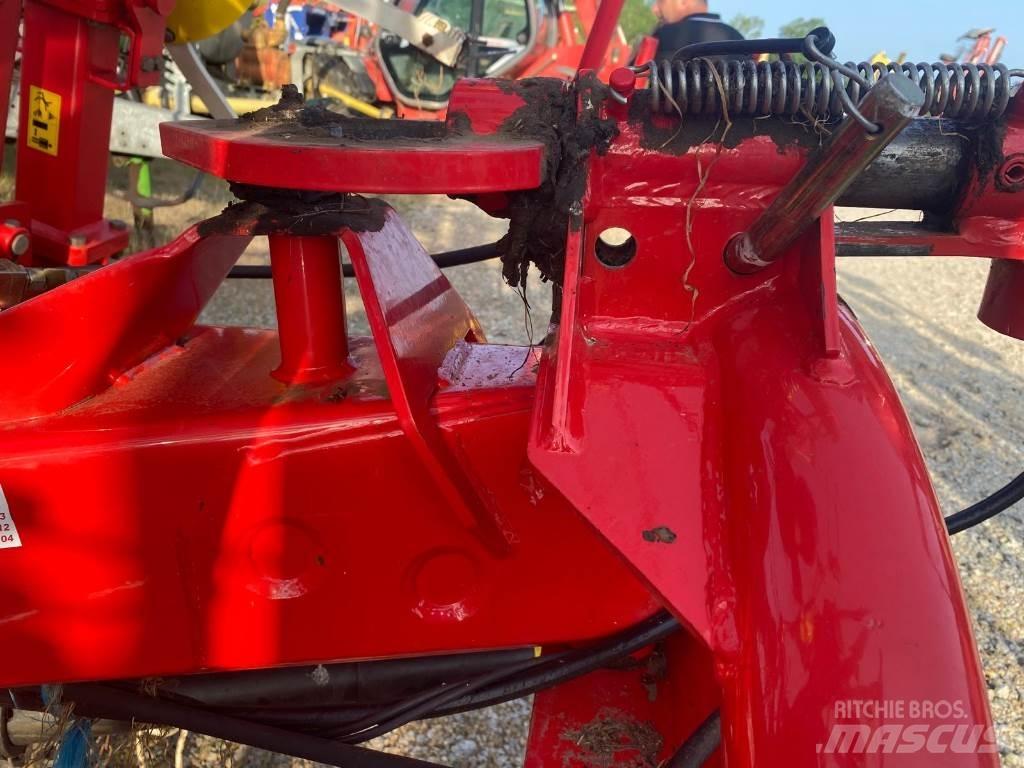 Pöttinger Hit 910N Rakes and tedders