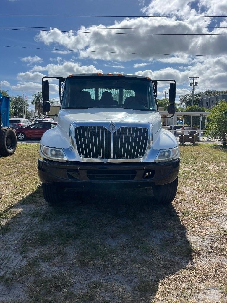 International 4200 Flatbed Trucks