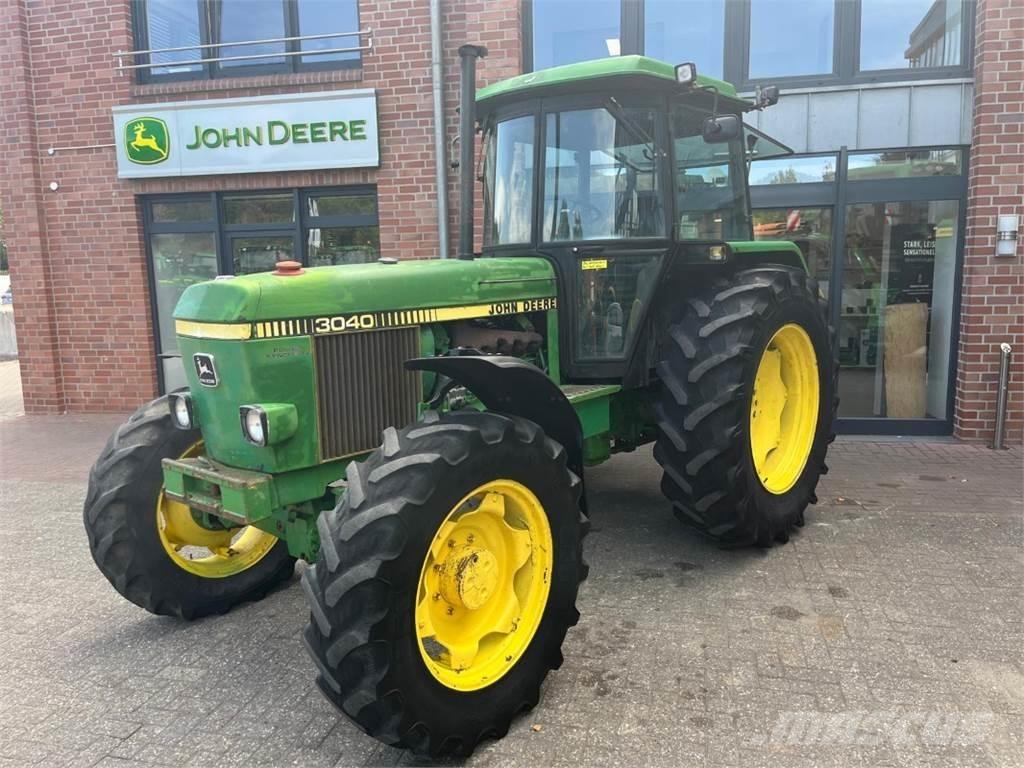 John Deere 3040 Tractors
