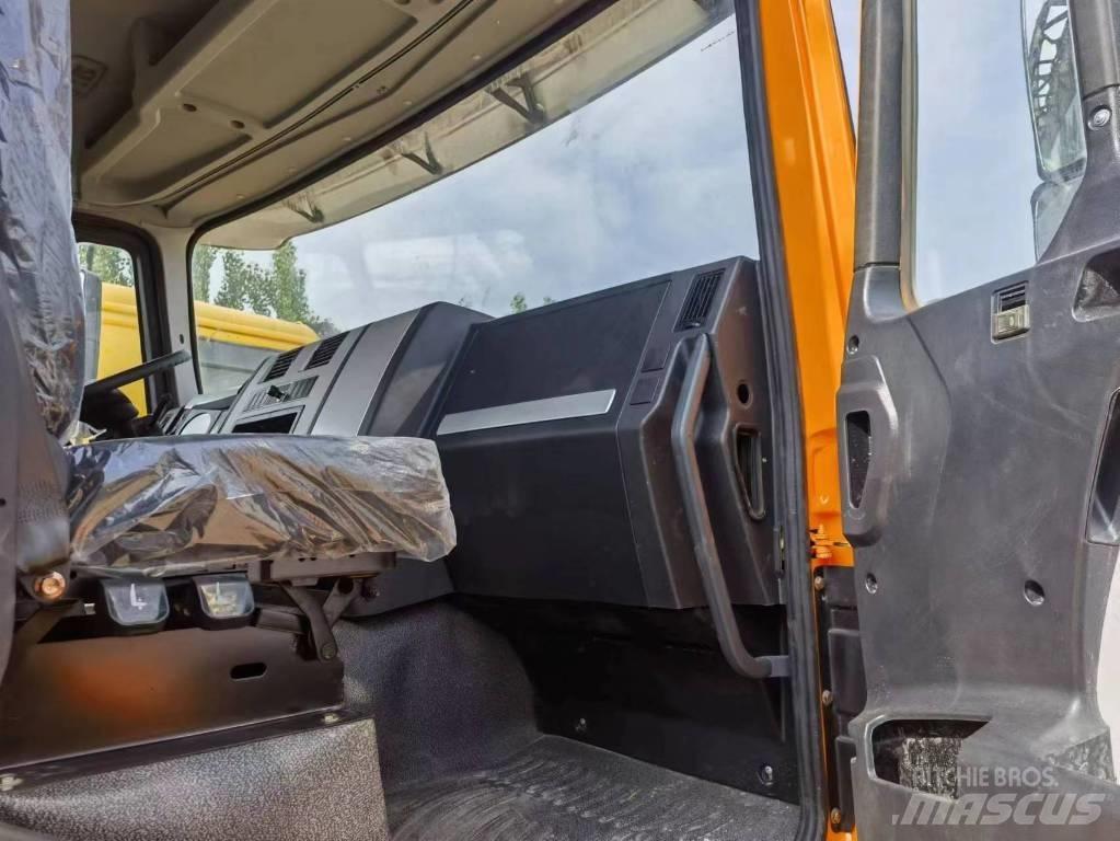 Shacman F3000 6X4 Conventional Trucks / Tractor Trucks