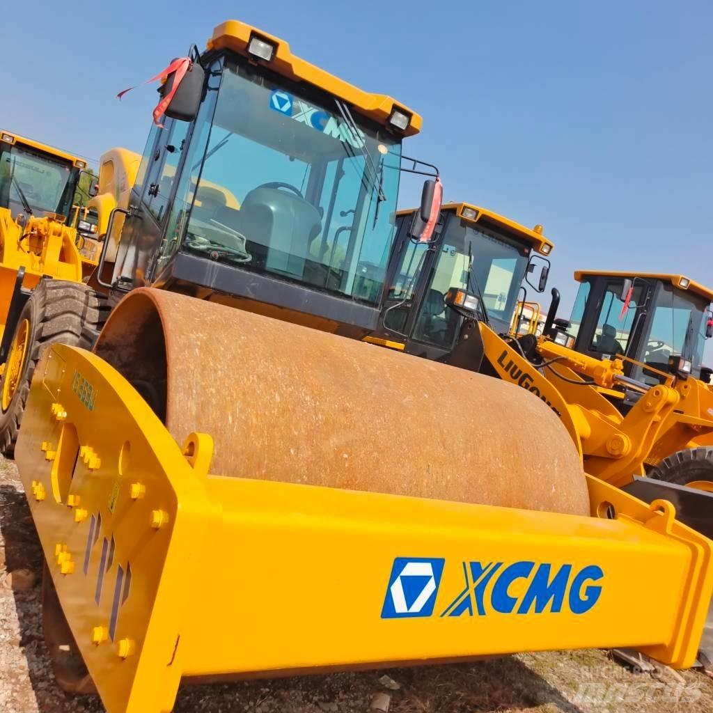 XCMG XS263J Single drum rollers