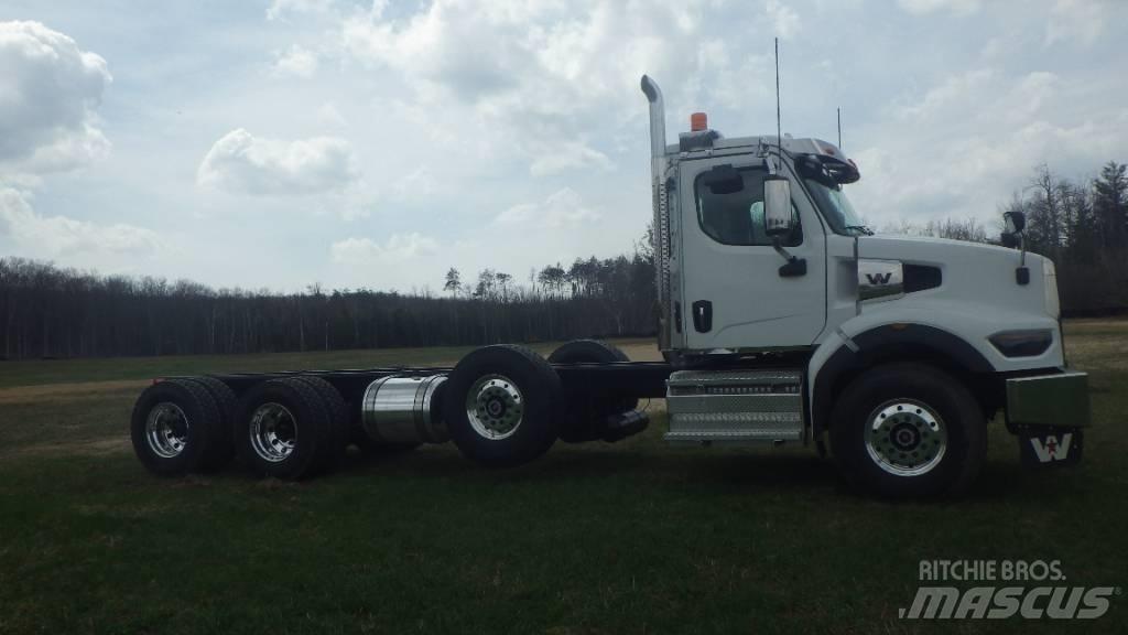 Western Star 49 X Cab & Chassis Trucks