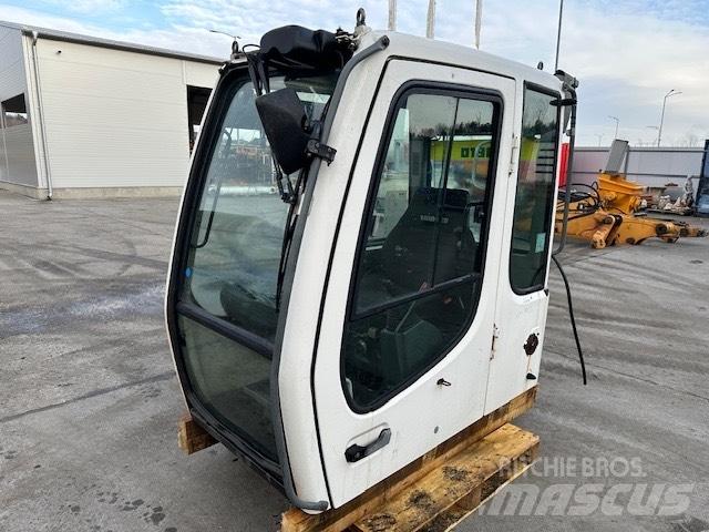 Liebherr R 317 CAB Forestry Cabin