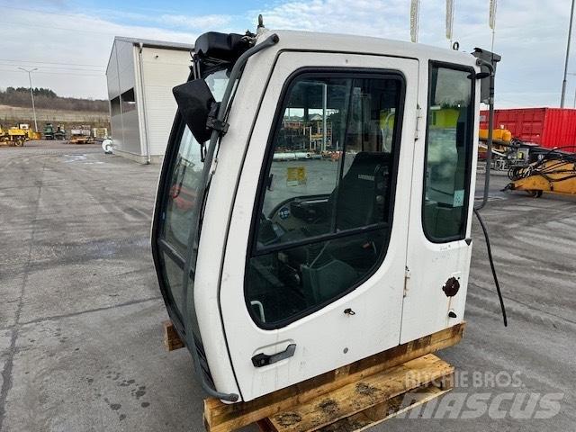 Liebherr R 317 CAB Forestry Cabin