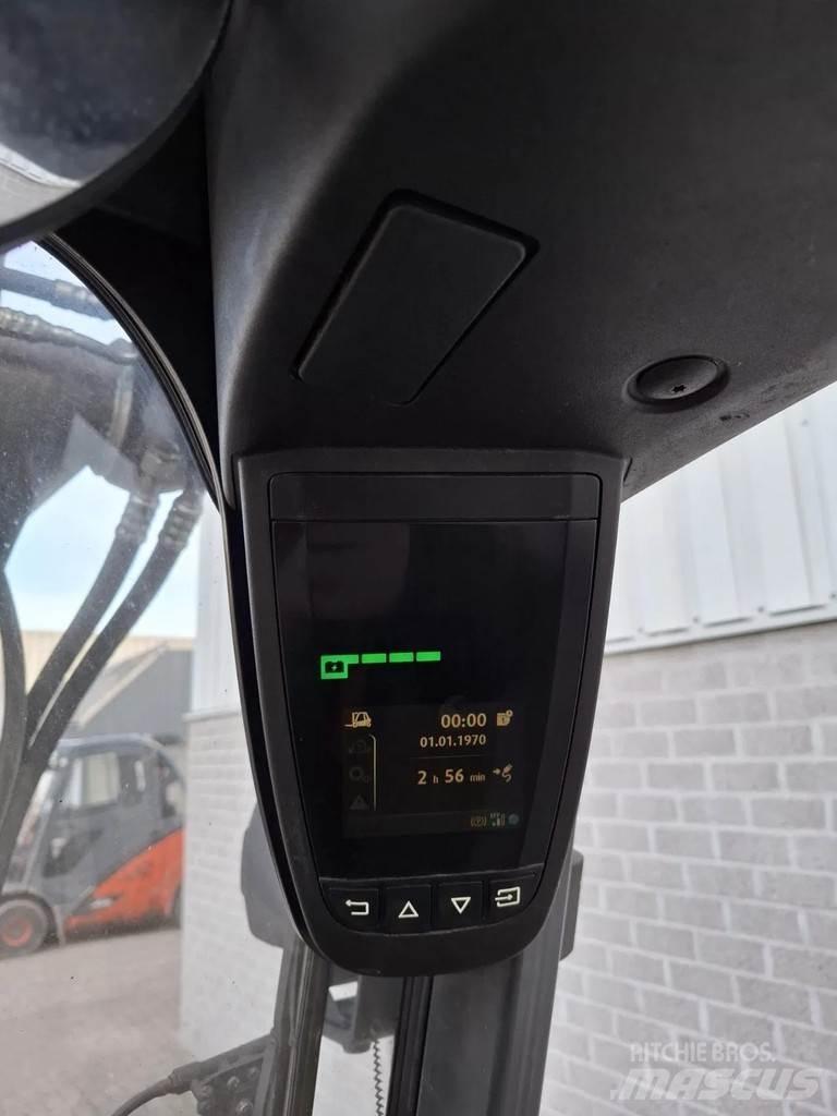 Linde E30HL01-600 Electric Forklifts