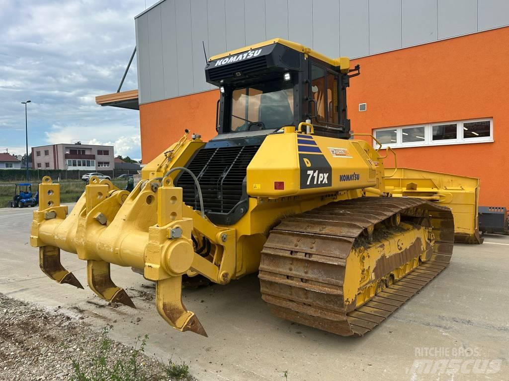 Komatsu D 71PX-24 E0 Crawler dozers