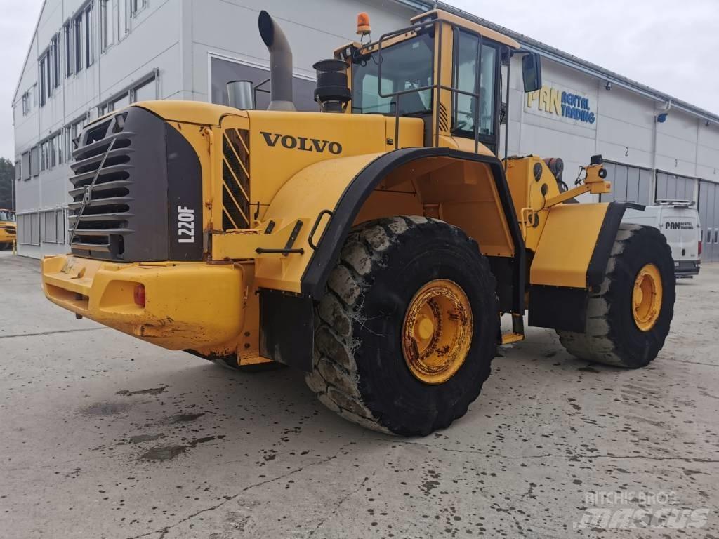 Volvo L220F Wheel Loaders