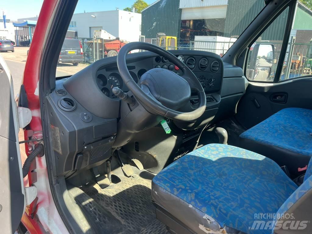 Iveco 40C 15 Pickup Trucks