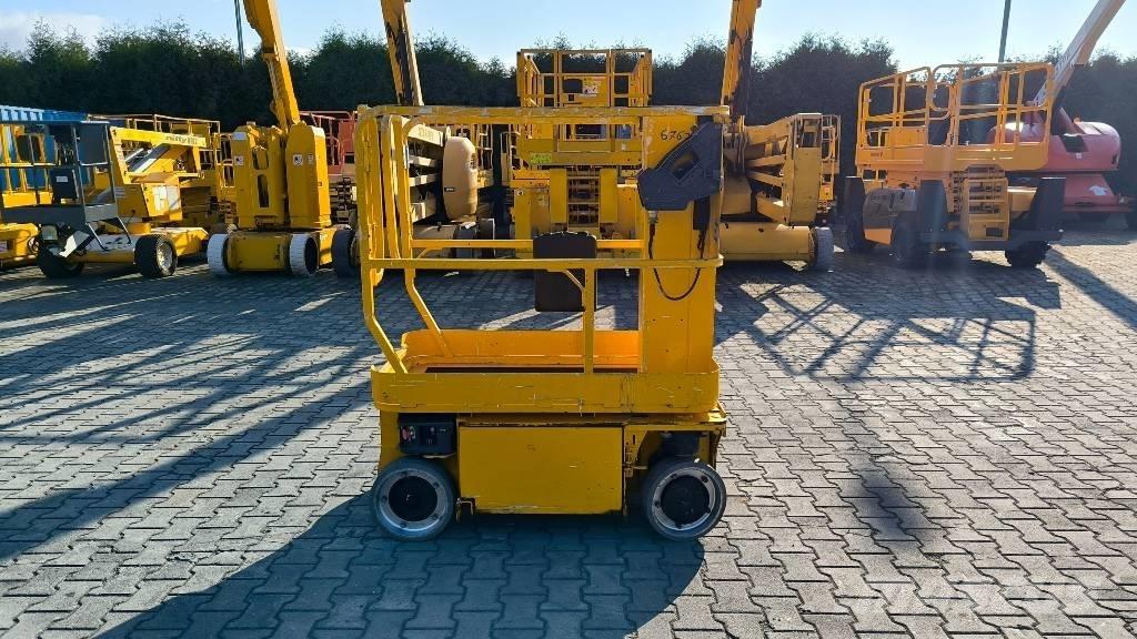 JLG 1230 ES Vertical mast lifts
