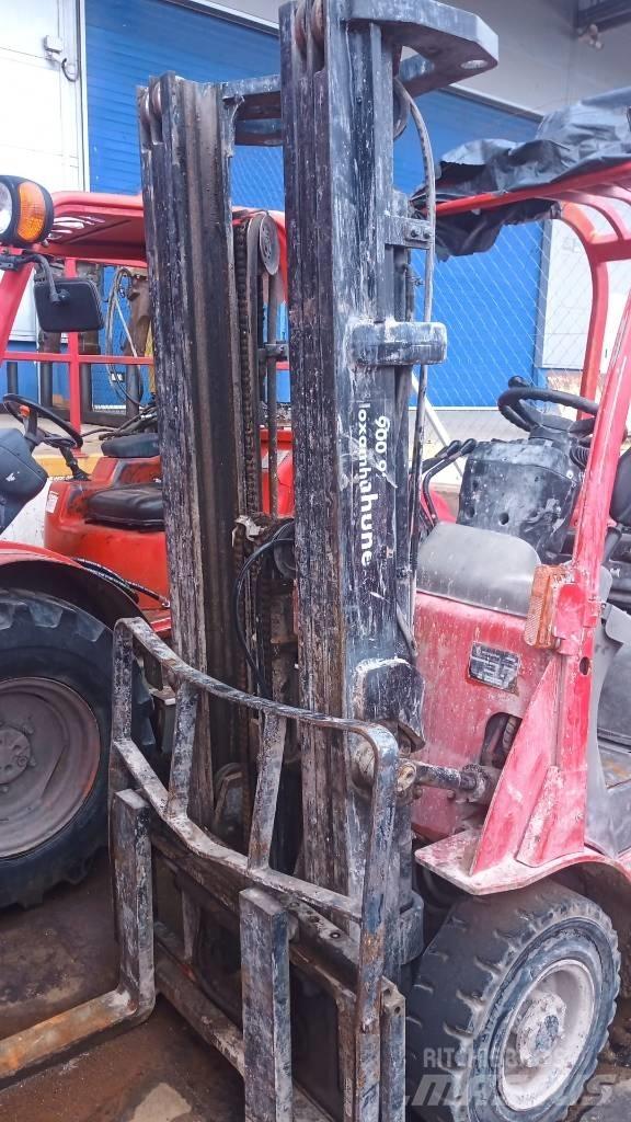 Mitsubishi FD 15 N Diesel Forklifts