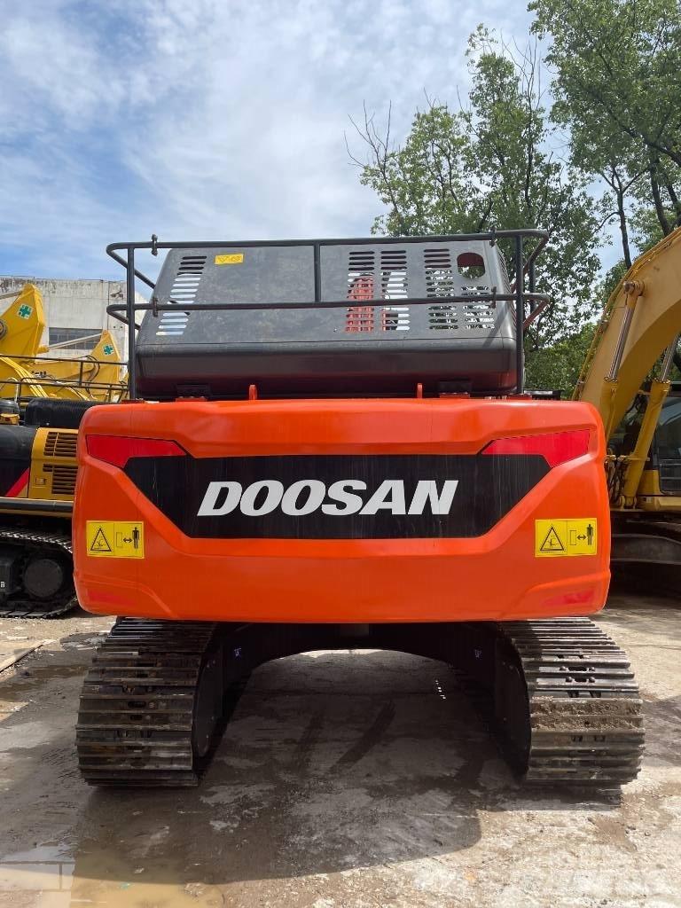 Doosan DX 225 Mini excavators  7t - 12t