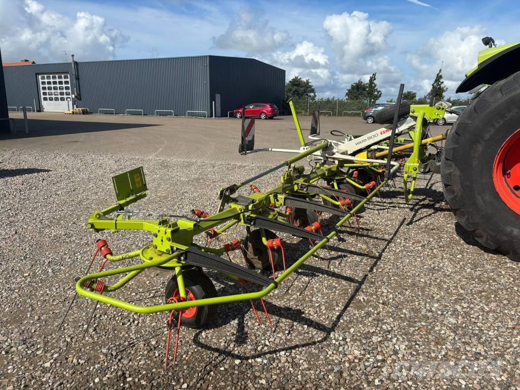 CLAAS Volto 900 Rakes and tedders