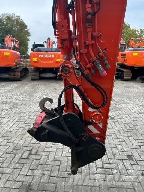 Hitachi ZX 170 W-3 Wheeled Excavators