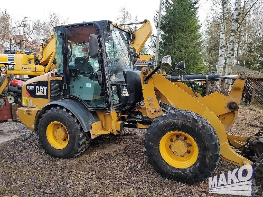 CAT 906 Wheel Loaders