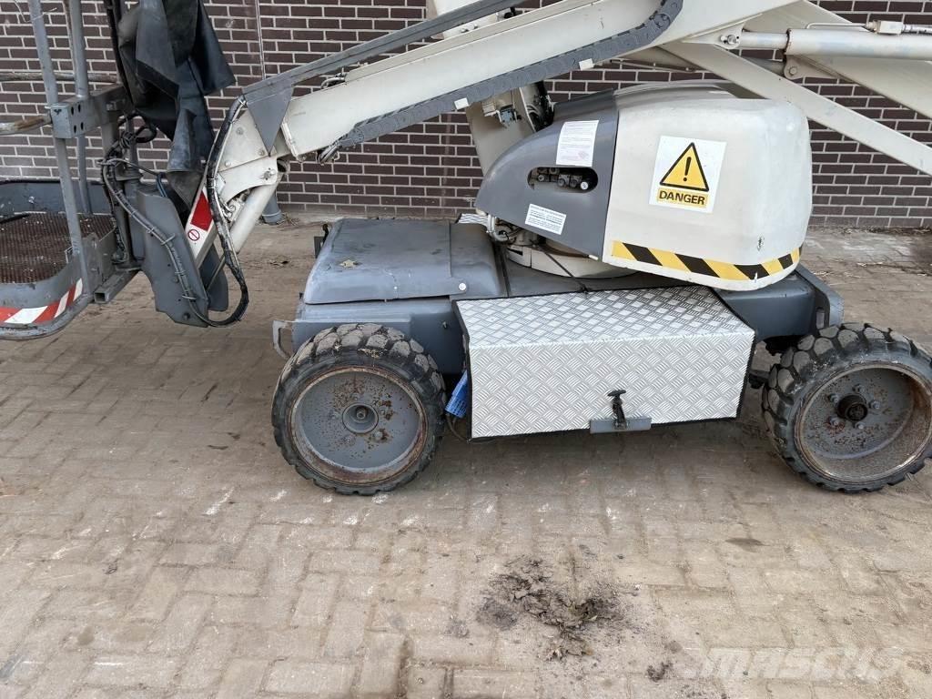 Terex ta33e Articulated boom lifts