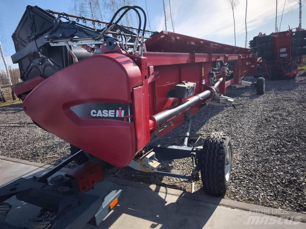 Case IH 3050 Harvester Headers
