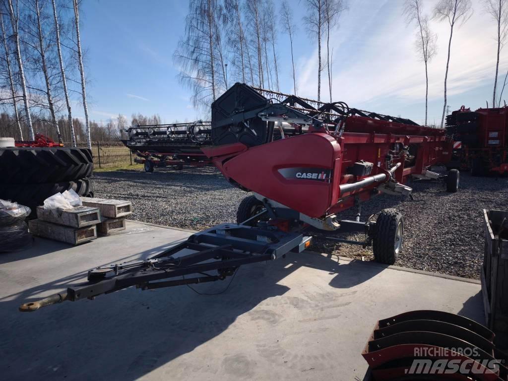 Case IH 3050 Harvester Headers