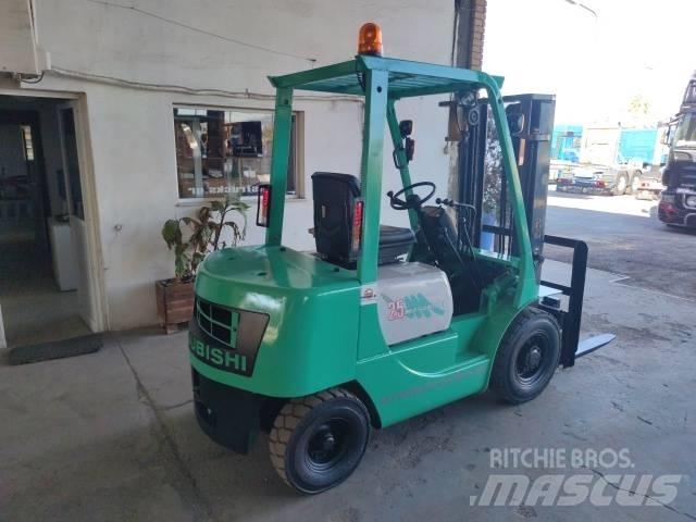 Mitsubishi FD 25 Diesel Forklifts
