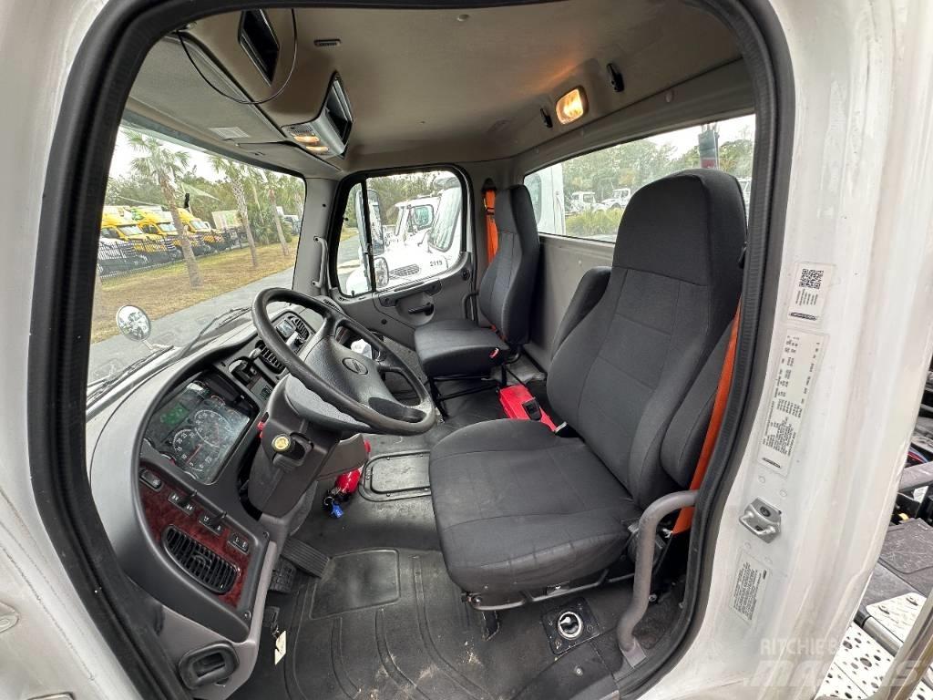 Freightliner M2 Conventional Trucks / Tractor Trucks