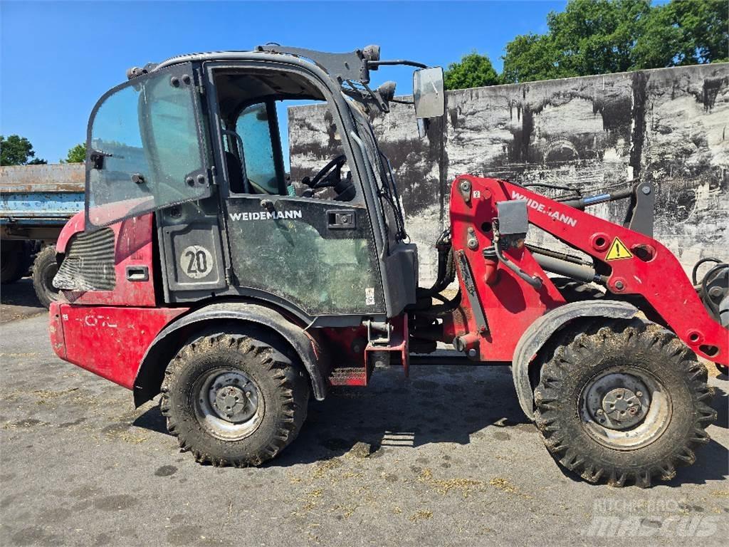 Weidemann 2070 CX Skid Steer Loaders