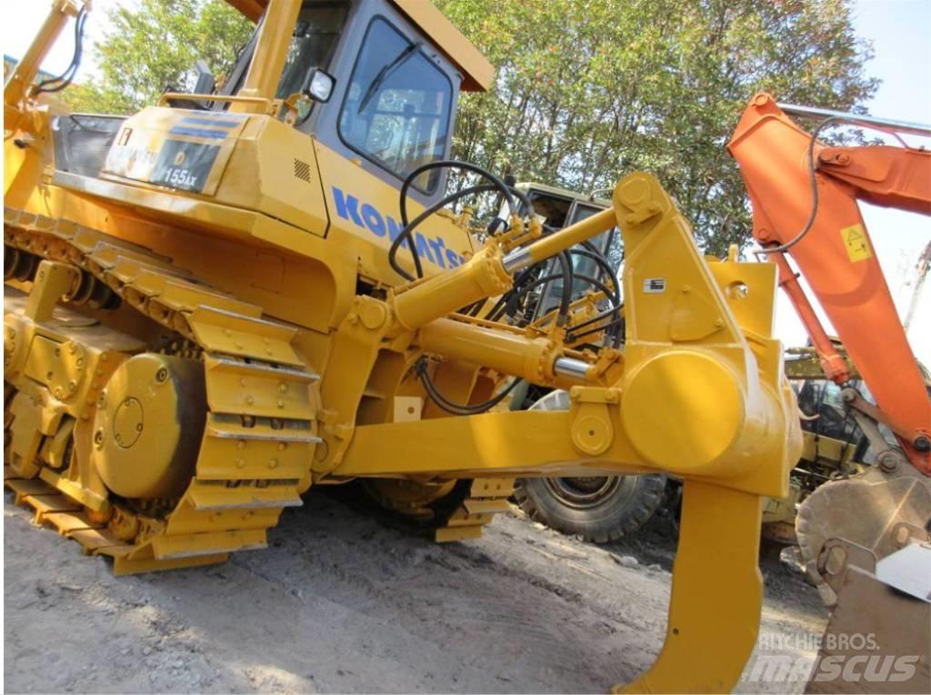 Komatsu D 155 A-1 Crawler dozers