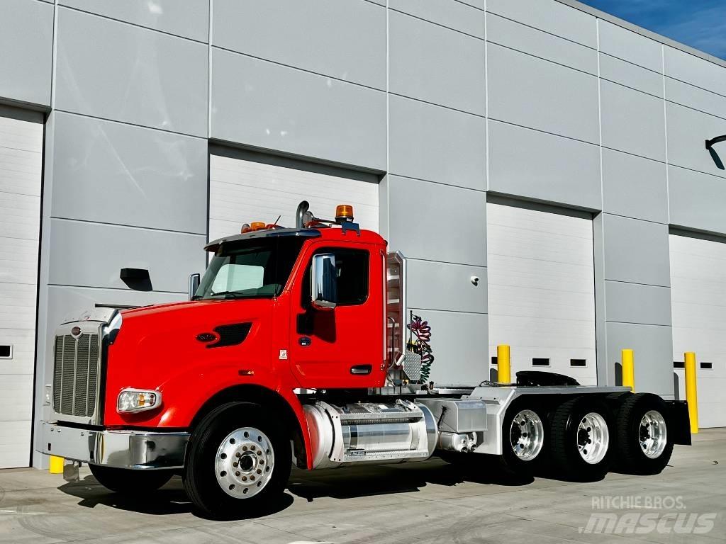 Peterbilt 567 Conventional Trucks / Tractor Trucks