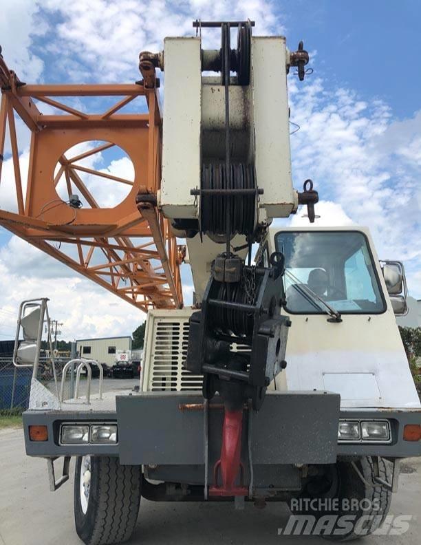 Terex T 340 Mobile and all terrain cranes