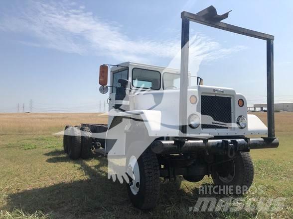 Diamond T M13 Cab & Chassis Trucks