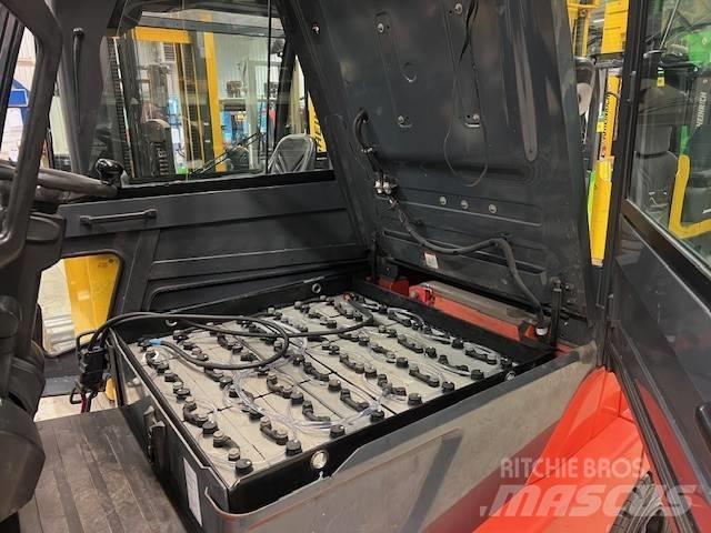 Toyota 8 FBMT 40 Electric Forklifts