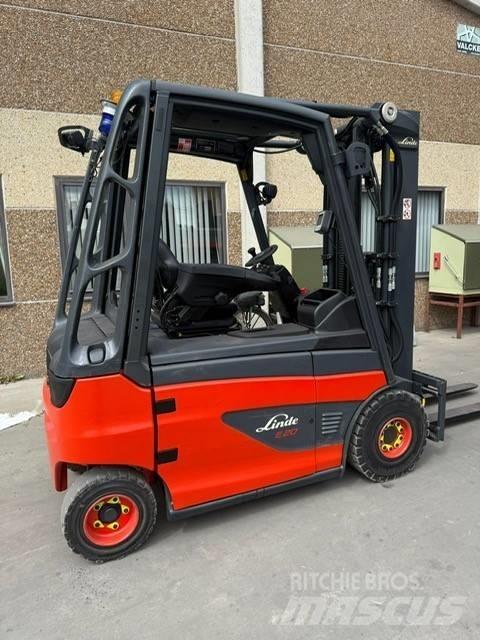 Linde E35HL Electric Forklifts