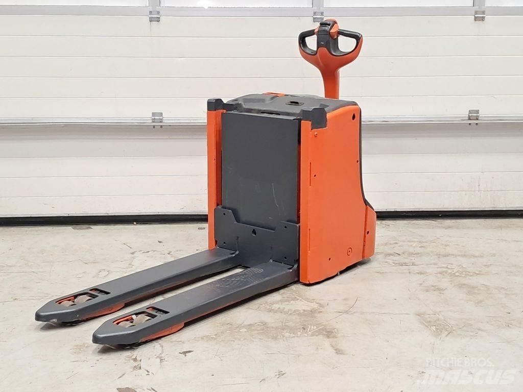 Linde T16L Pallet Truck
