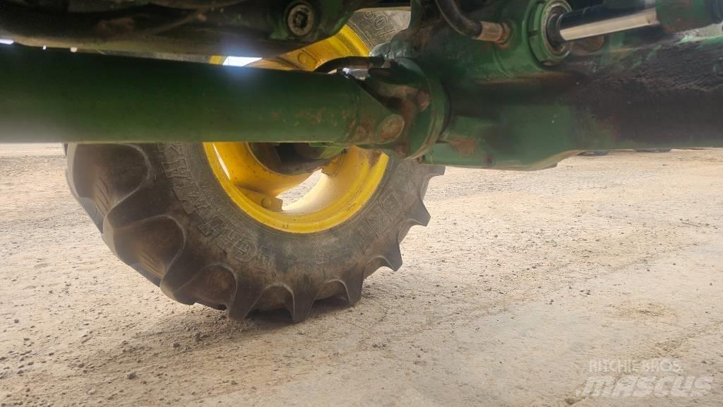 John Deere 6210 Tractors