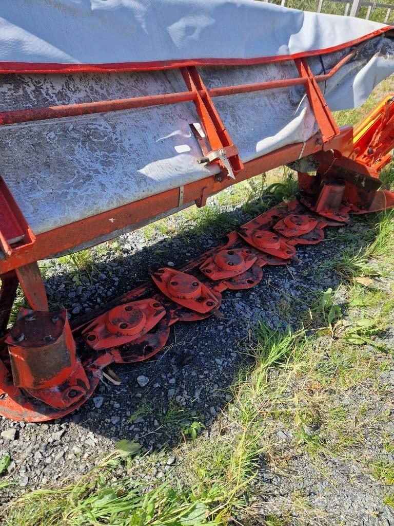 Kuhn GMD 28 Mowers