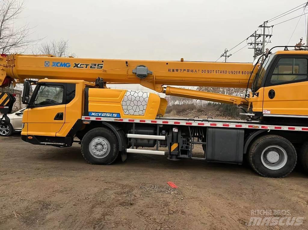 XCMG XCT 25 Mobile and all terrain cranes