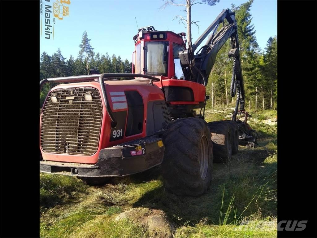 Komatsu 931 Harvesters