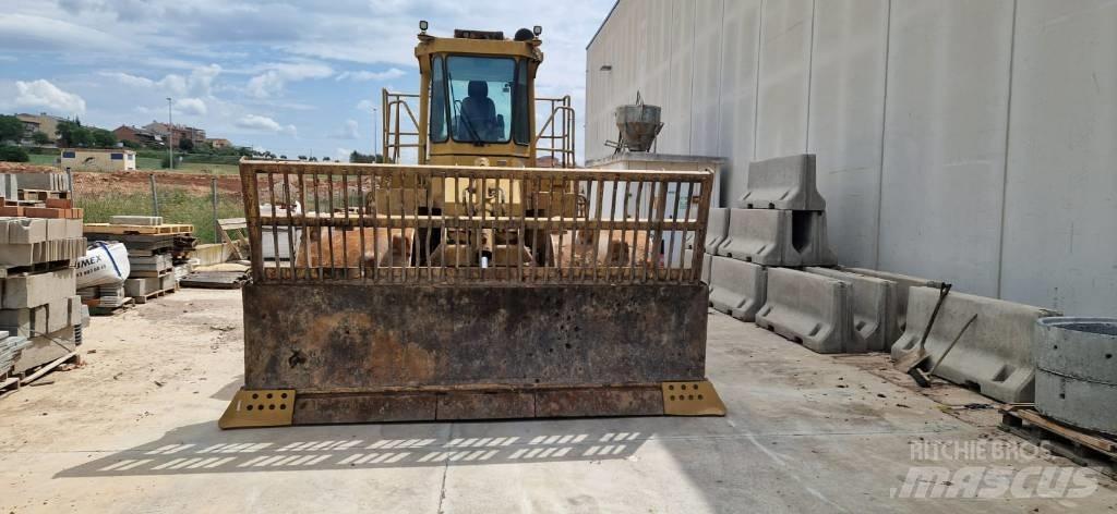 CAT 816B Landfill compactors