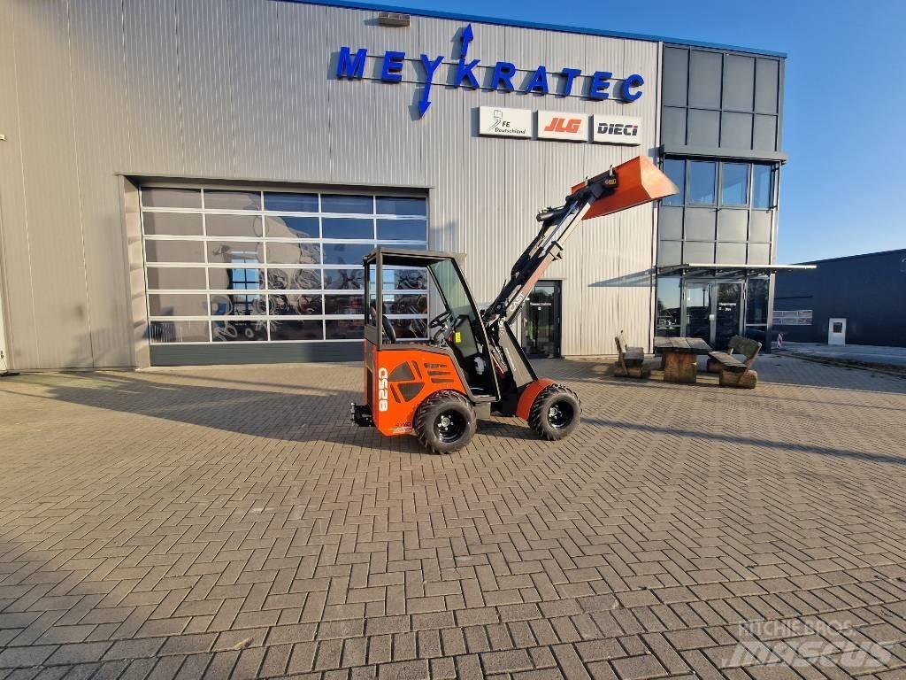 Cast Loaders 825D Telescopic Handlers