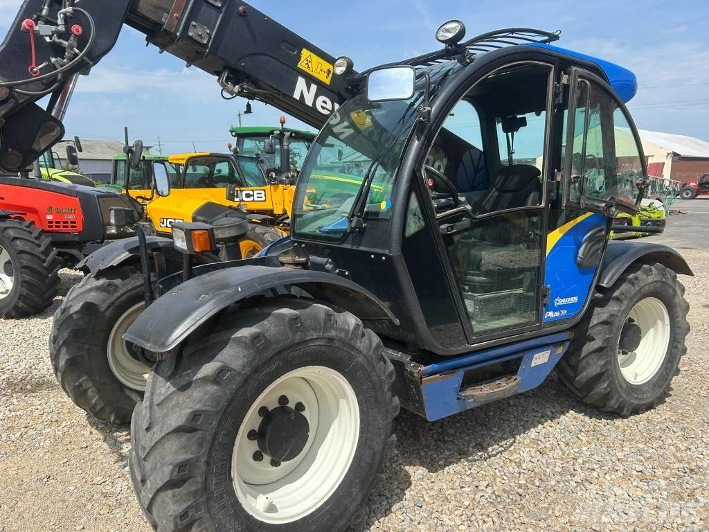 New Holland LM 5040 Telescopic Handlers