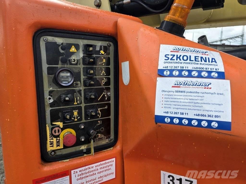 JLG 400 AJP Articulated boom lifts