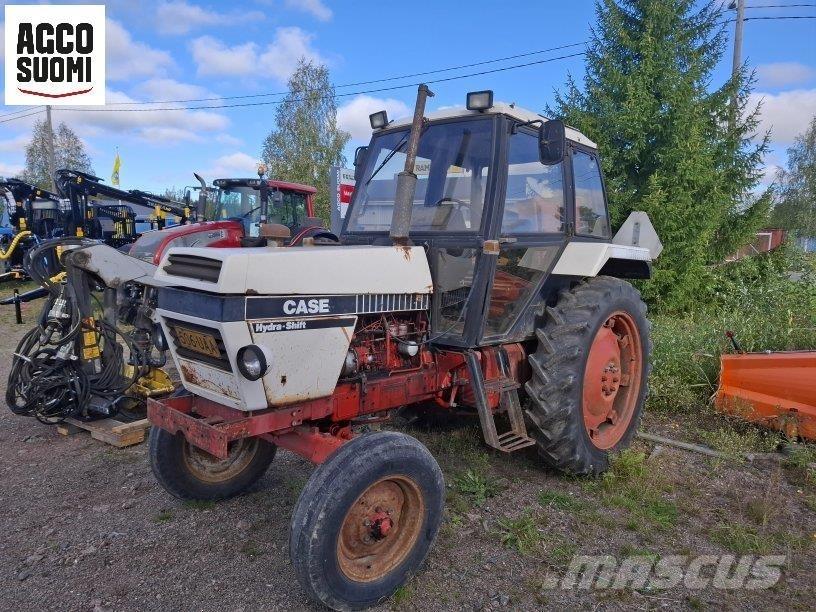 Case IH 1490 Tractors