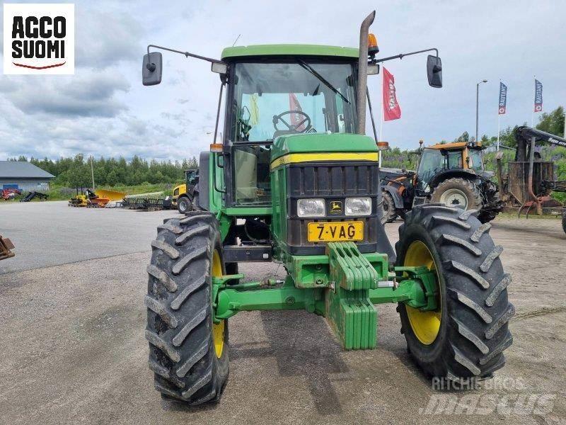 John Deere 6610 Tractors