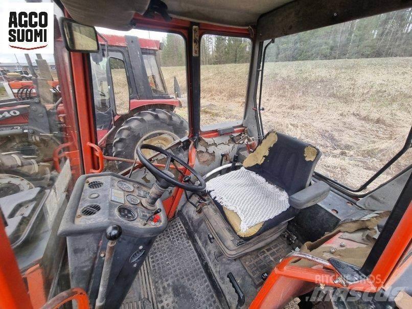 Valmet 405 Tractors