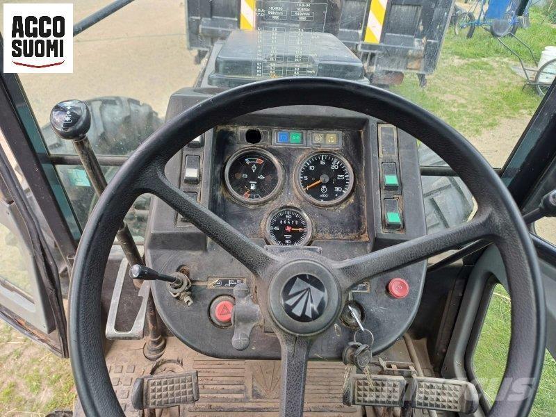 Valmet 665 Tractors